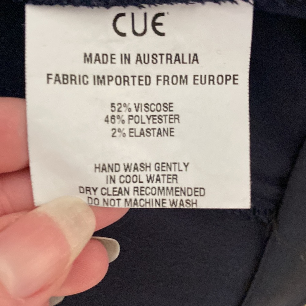 Cue - Peplum Top with Zip front - Size 8 - Picture 5 of 6